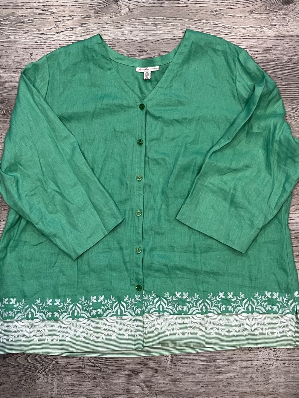 JM Collection Green Button-Front Shirt with White Border Embroidery 100% Linen